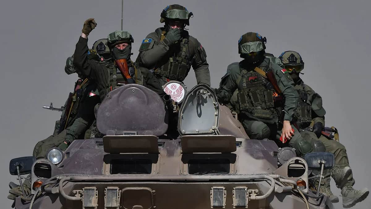 Вооруженные силы Беларуси на совместных военных учениях членов ОДКБ «Нерушимое братство-2023» на полигоне Эдельвейс в 200 км от Бишкека, 11 октября 2023. Фото: Вячеслав Оселедко / LETA