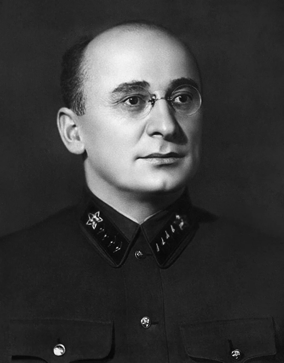 Лаврентий Берия. Фото: Goszei / <a data-sk="tooltip_parent" data-stringify-link="https://commons.wikimedia.org/wiki/File:Lavrentiy_Beria_portrait_2.jpg" href="https://commons.wikimedia.org/wiki/File:Lavrentiy_Beria_portrait_2.jpg" rel="noopener noreferrer" target="_blank">Wikimedia</a>