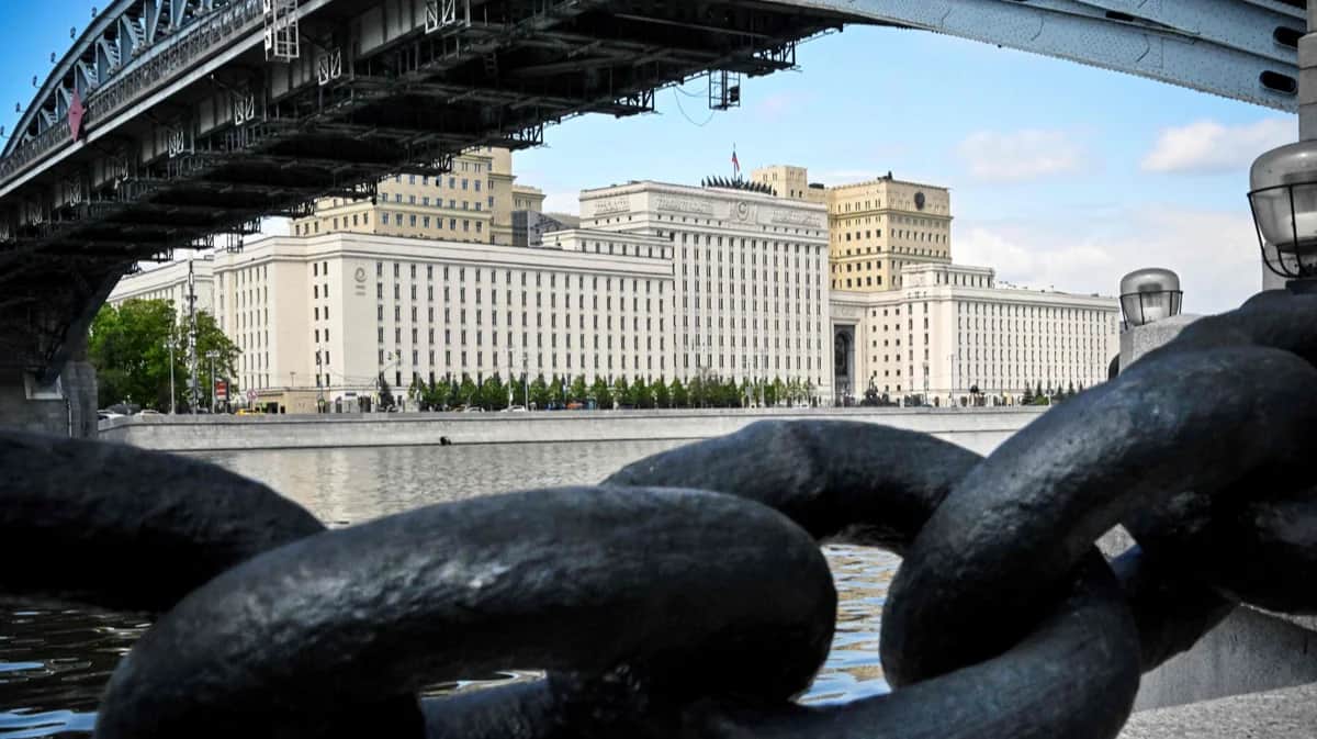 Вид на здание Минобороны в Москве. Фото: Александр Неменов / AFP / Scanpix / LETA