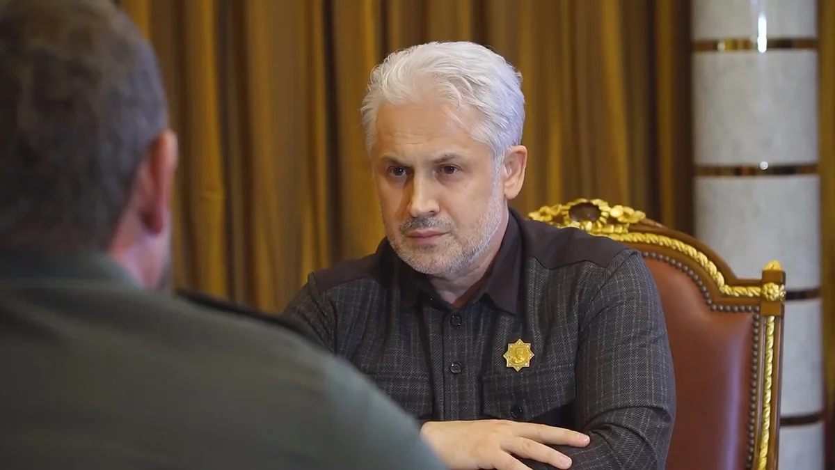 Муслим Хучиев. Фото: <a data-sk="tooltip_parent" data-stringify-link="https://vk.com/wall279938622_611904" href="https://vk.com/wall279938622_611904" rel="noopener noreferrer" target="_blank">Рамзан Кадыров</a> / VK