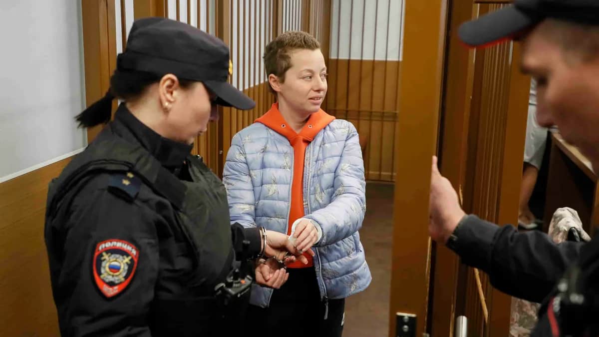 Евгения Беркович в Замоскворецком суде, 5 мая 2023 года. Фото: EPA-EFE / YURI KOCHETKOV