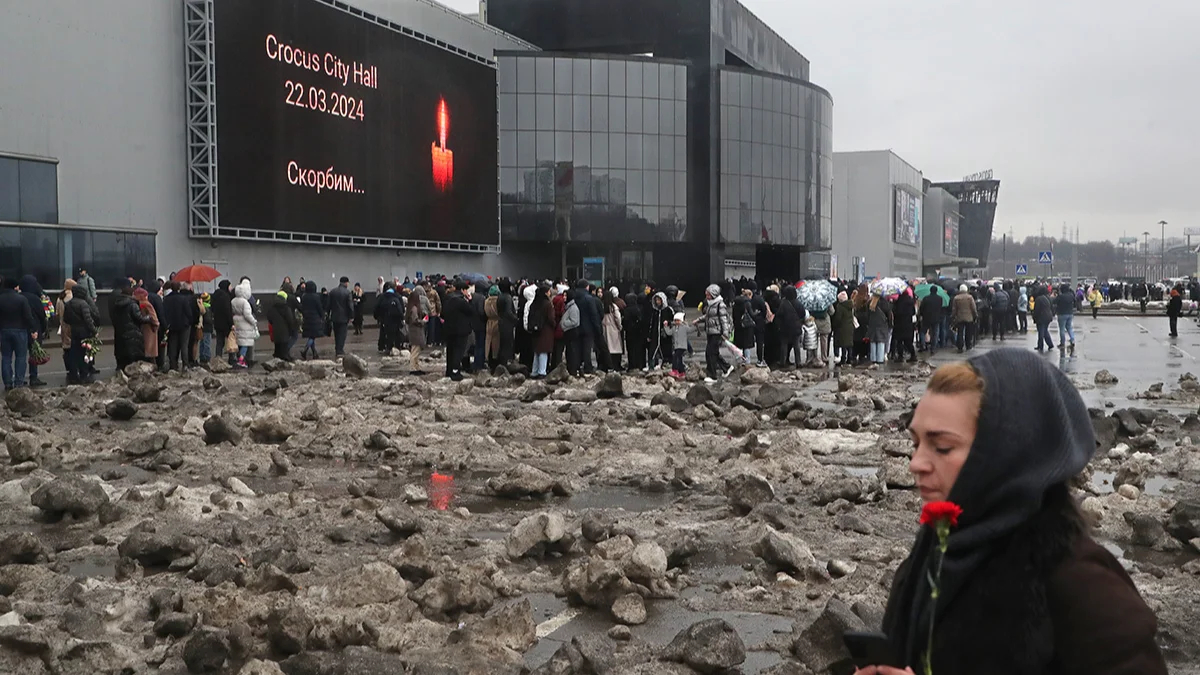 День общенационального траура. Число погибших при теракте в «Крокус Сити Холле» выросло до 137 человек