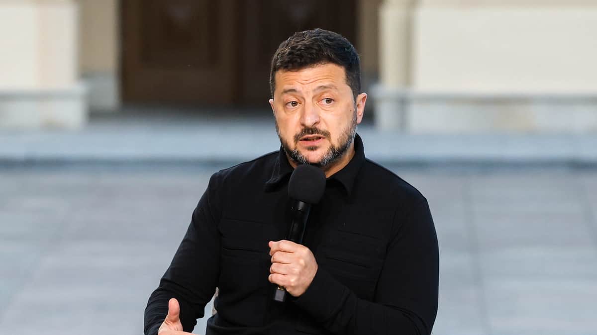 Зеленский: Украина продолжит удары по российским НПЗ до тех пор, пока Россия атакует ее энергетику