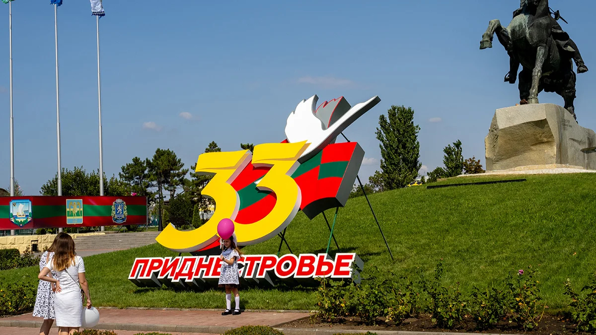 «На российской базе есть несколько танков»