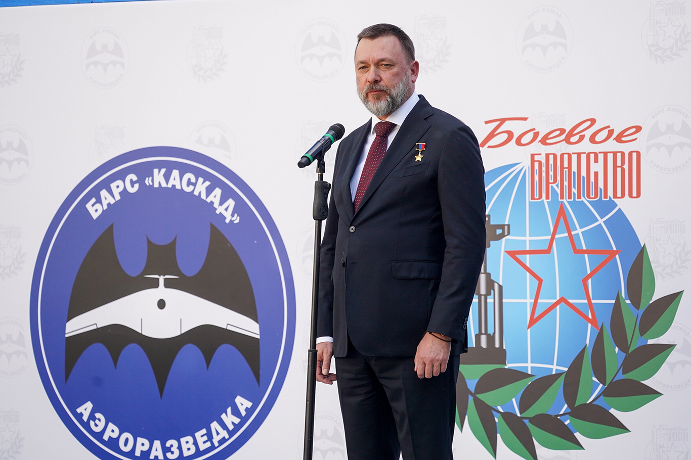 Дмитрий Саблин во время открытия памятника соединению беспилотной авиации ГРОМ «Каскад», Москва, 31 мая 2024 года.. Фото: Пелагия Тихонова / Агентство «Москва»