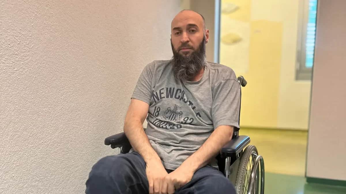 Ali Batayev in the hospital he was brought to after his 50-day hunger strike. Photo: Lachin Mamishov