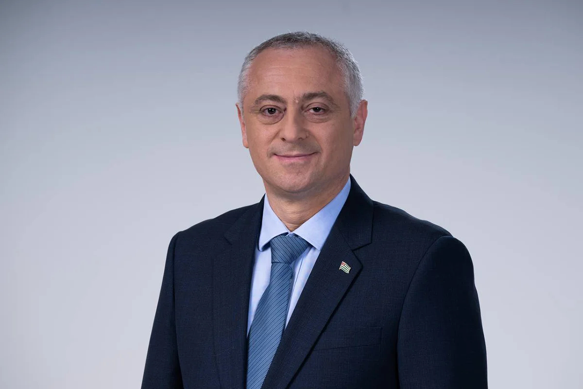 Кандидат в президенты Бадра Гунба. Фото: соцсети / Telegram / Гунба-2025