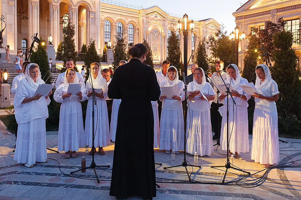 Первое Богослужение после открытия музейно-храмового комплекса». Фото: телеграм-канал Новый Херсонес