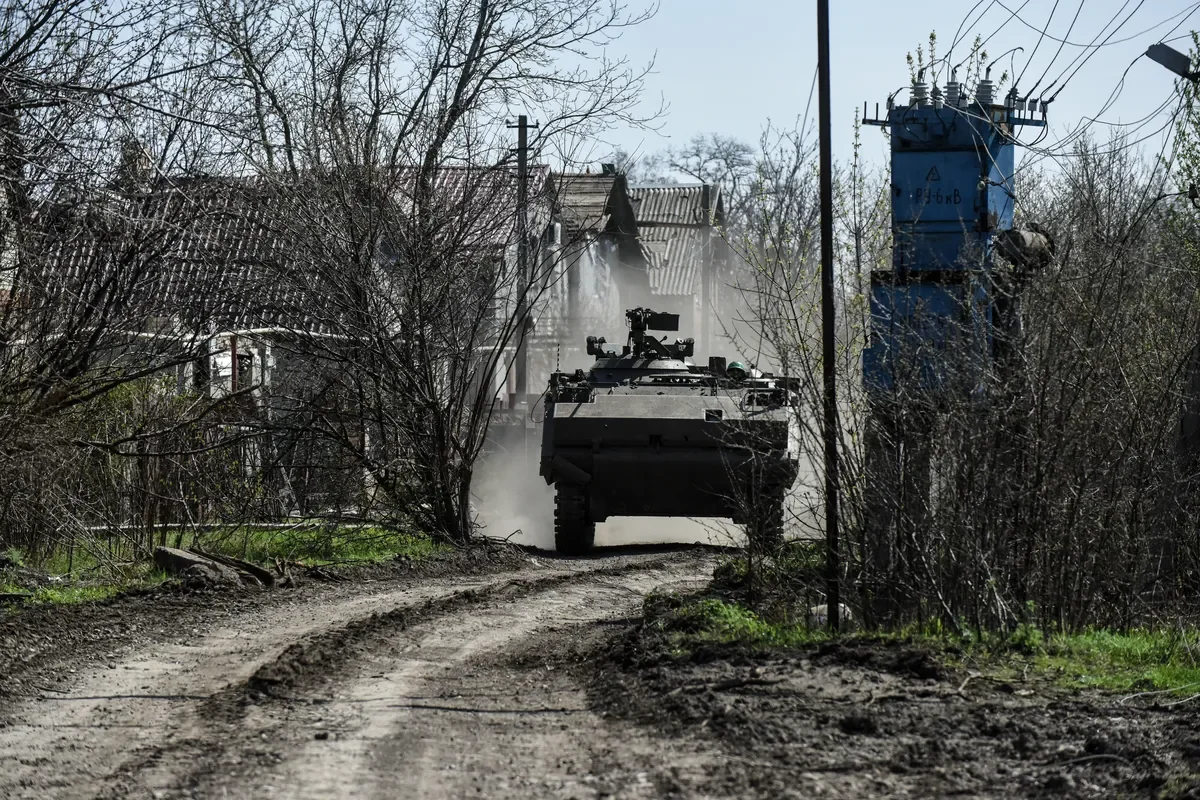 Ukrainian armoured personnel carrier M113 near Bakhmut, 10 April 2023. Photo: EPA-EFE/OLEG PETRASYUK