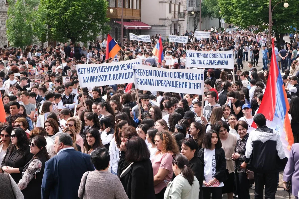 Акция протеста в Карабахе. Фото: <a href="https://www.facebook.com/dinjkac/photos">Ani Balayan</a>