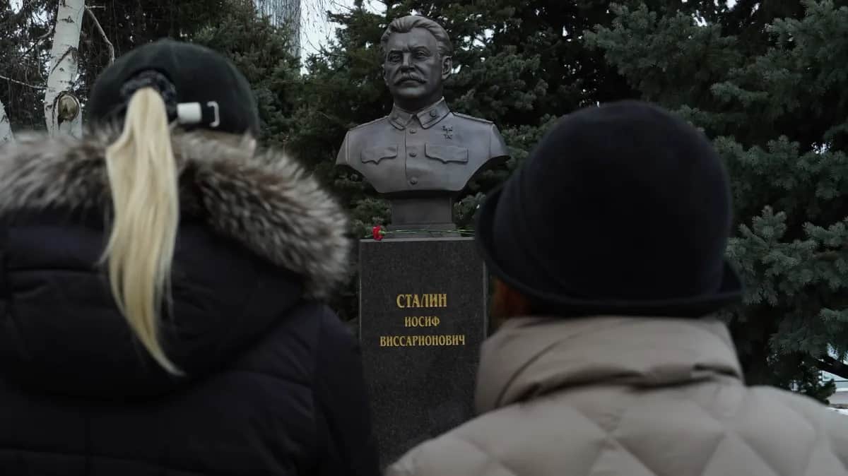 Stalin bust unveiling in Volgograd on 1 February. Photo: Vladimir Aleksandrov / Anadolu Agency / Getty Images