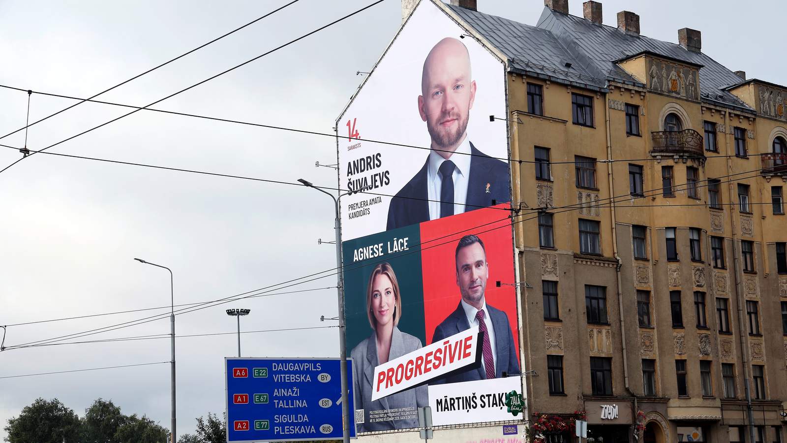 Агитация в Риге. Фото: Toms Kalnins / EPA