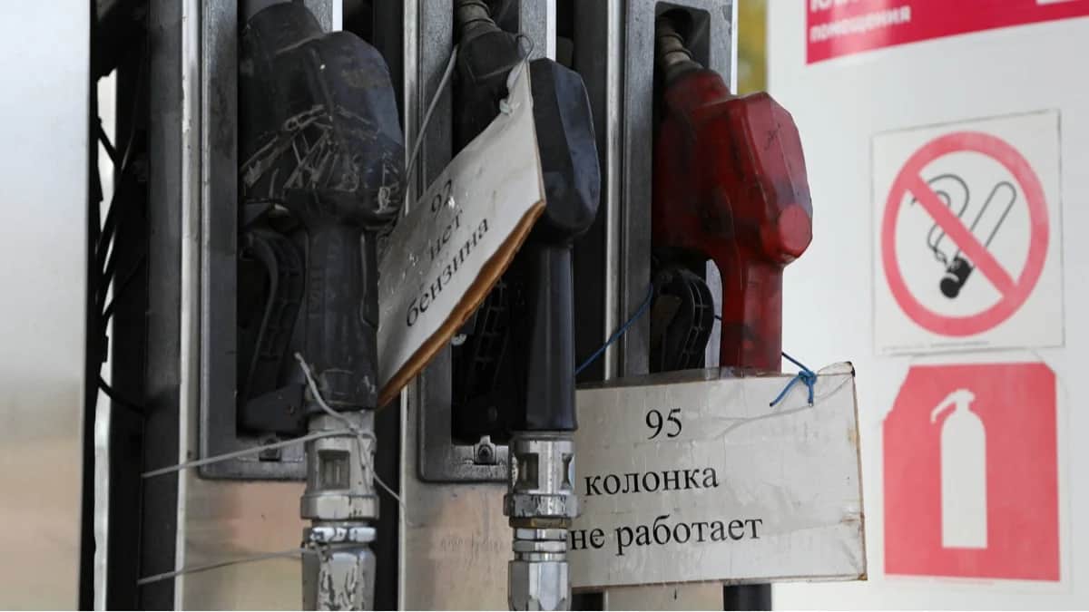 Автозаправка в Нижегородской области, 26 сентября 2025 года. Фото: Анастасия Макарычева / Reuters / Scanpix / LETA<br>