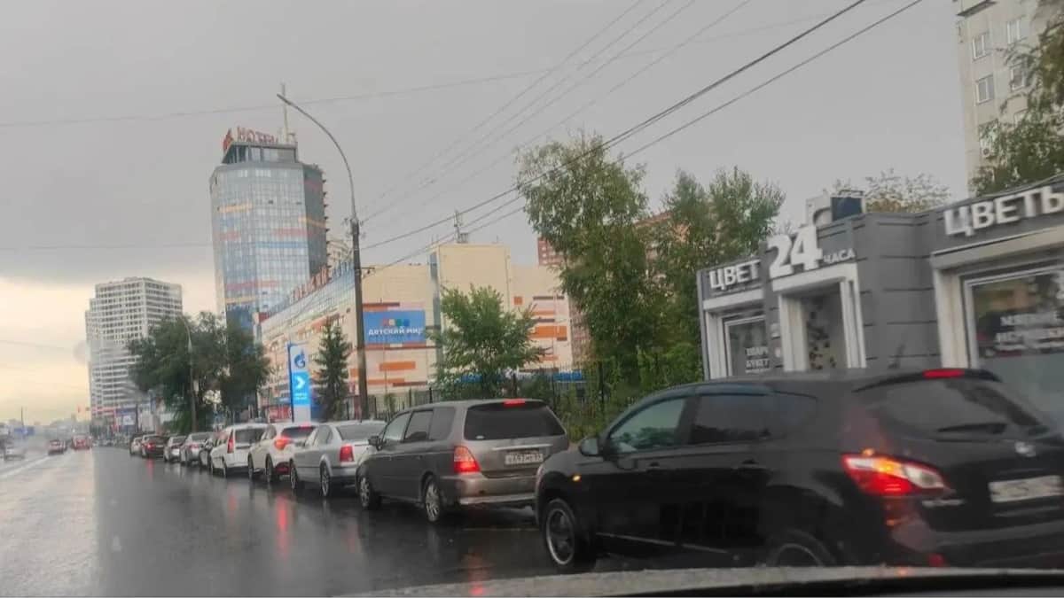 «Похоже, бензин тю-тю»: бывший глава Новосибирска сообщил о новой волне кризиса в городе