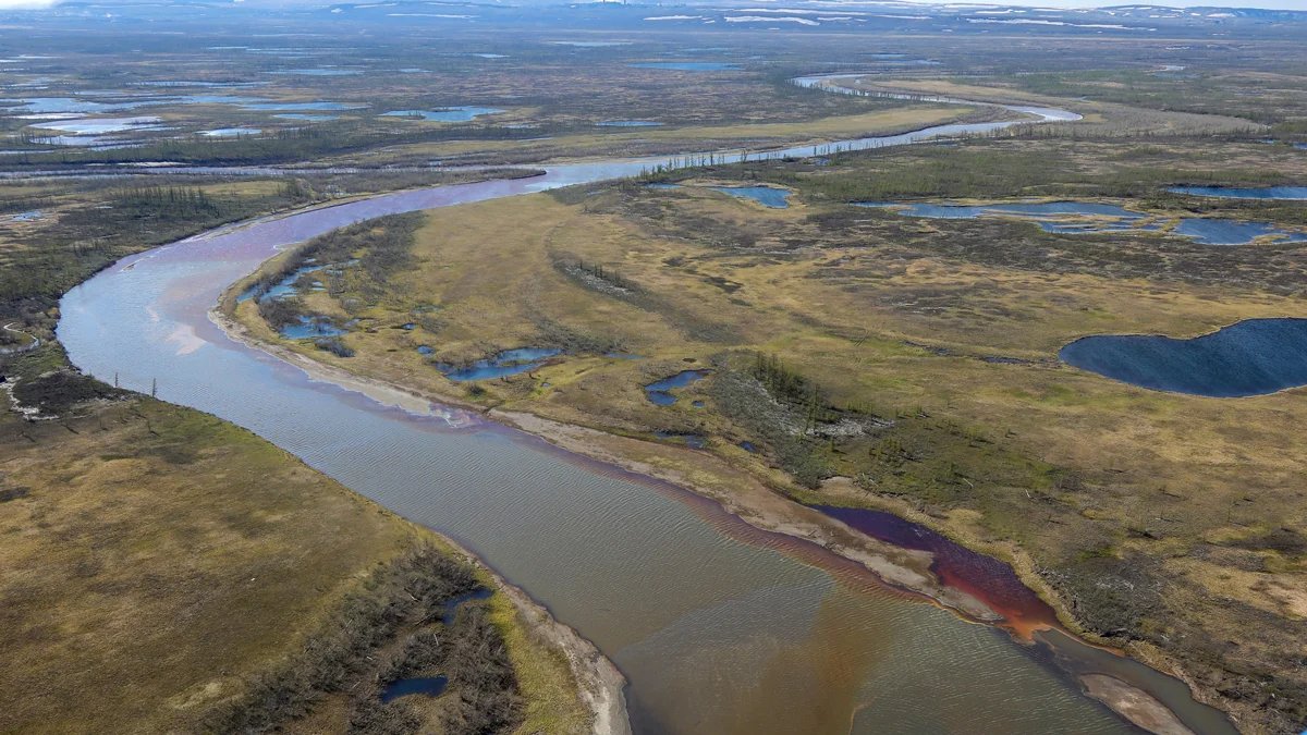 View of oil spill near Norilsk, 2020. Photo: Krasnoyarsk region government
