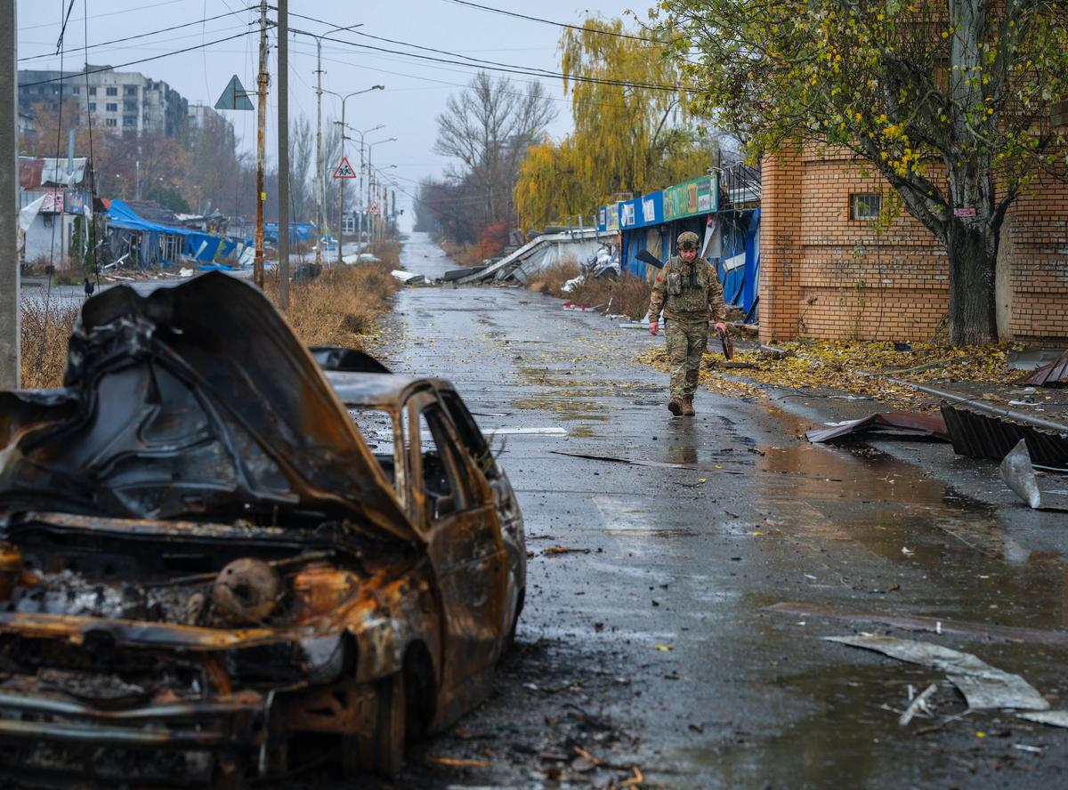 A Ukrainian serviceman in the frontline city of Kostyantynivka, in eastern Ukraine’s Donetsk region, 12 November 2025. Photo: EPA / AFU