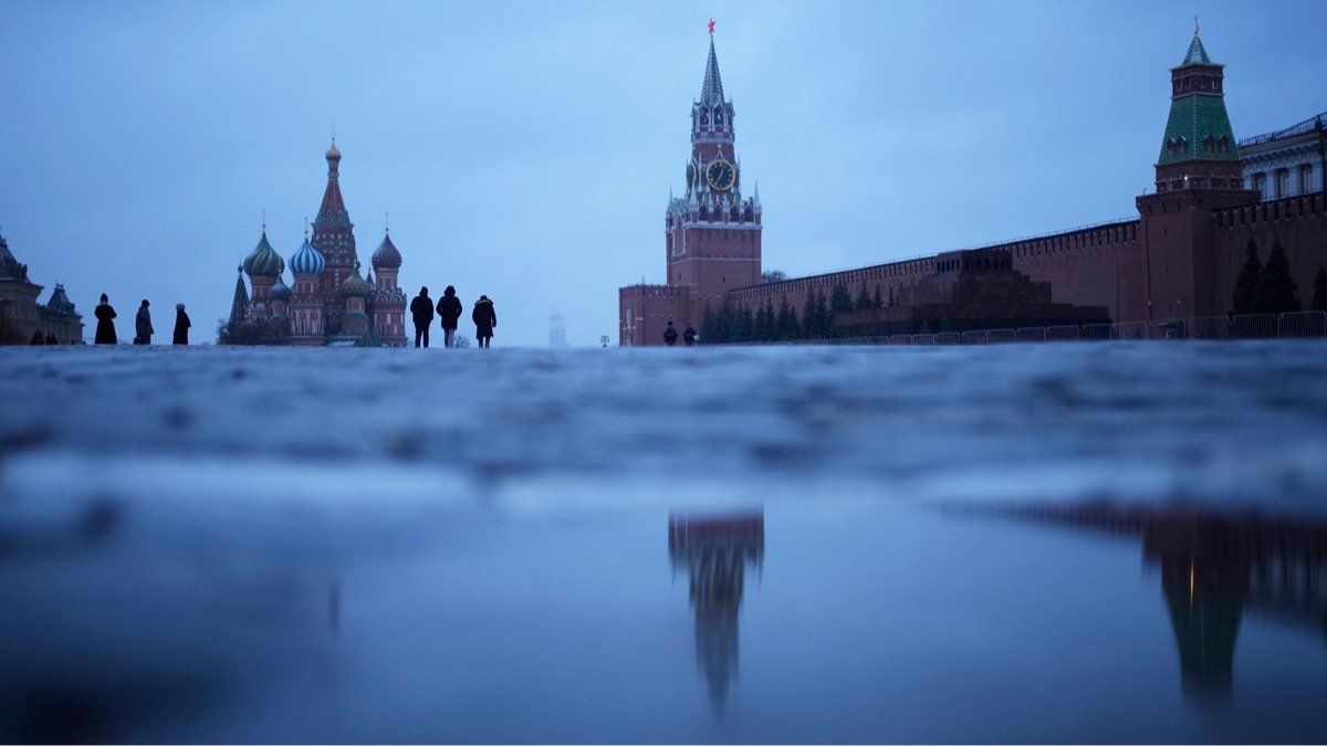 Государство вместо политики