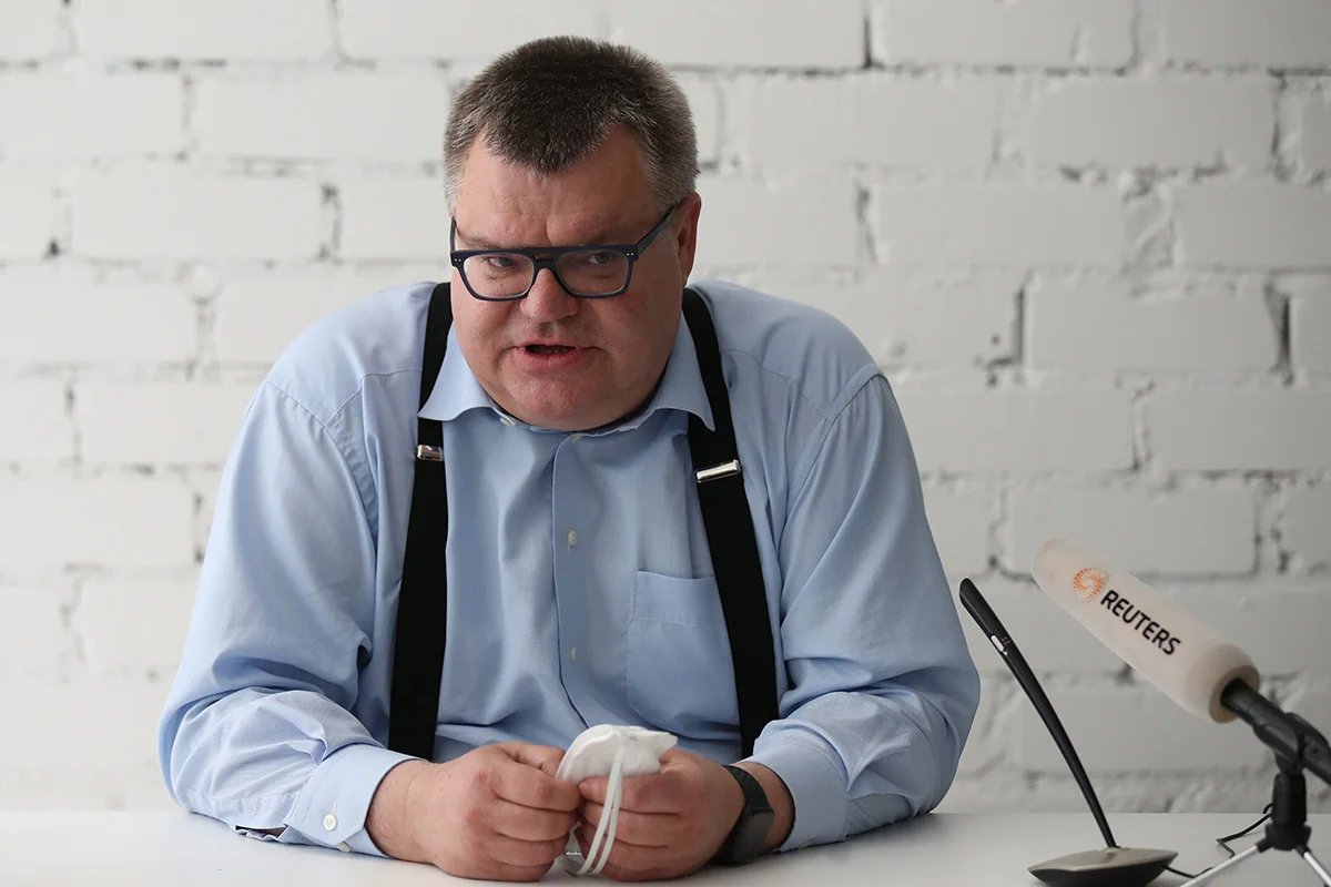Viktar Babaryka at a press conference in Minsk, 11 June 2020. Photo: Tatyana Zenkovich / EPA-EFE
