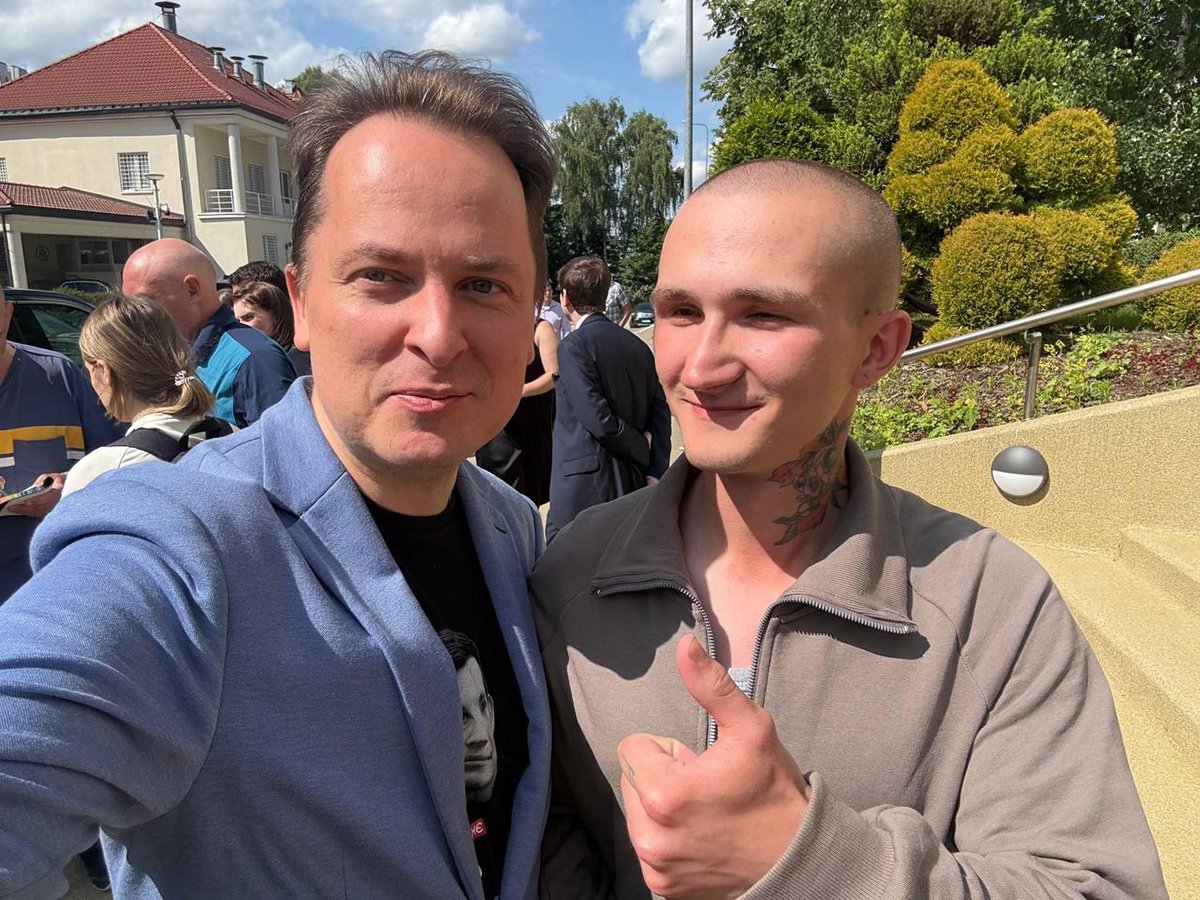 Кирилл Балахонов после освобождения. Фото: Telegram / @tsikhanouskaya