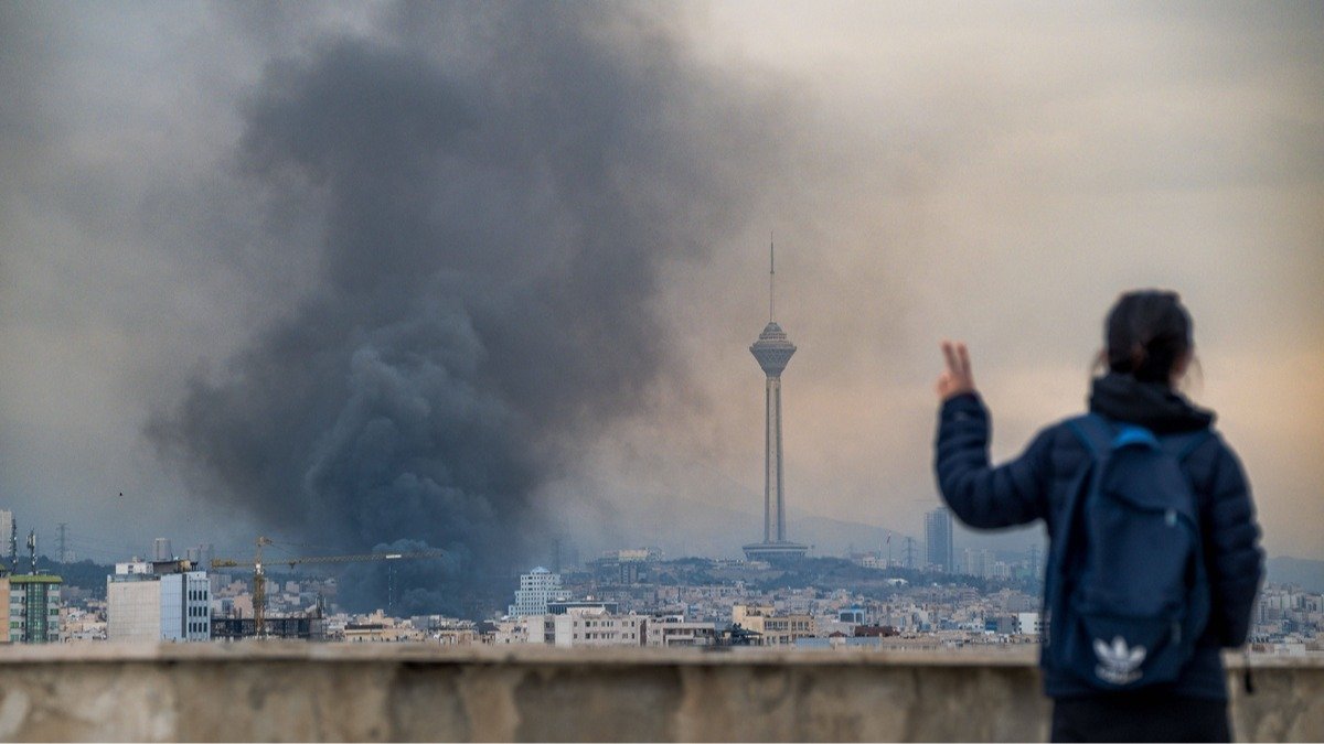 «Муллы заслуживают смерти. Но это не значит, что с ними должна умереть вся страна»