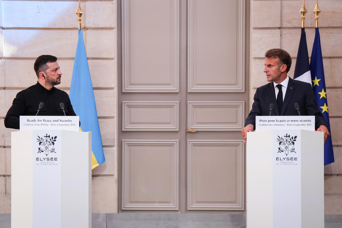 Ukrainian President Volodymyr Zelensky and French President Emmanuel Macron give a press conference in Paris, France, 4 September 2025. Photo: EPA/LUDOVIC MARIN